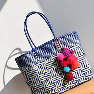 1 Big Tote Bag. 42x33 cm Mexican handcrafted. Beach Tote. Market Tote bag for groceries. Wholesale. Combined shipping costs are available.