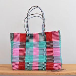 Große Tasche 45*35*14 cm Mexikanische Tasche handgewebt aus recyceltem Kunststoff - Schöne Strandtasche - Markttasche - Wir kümmern uns um den Großhandel