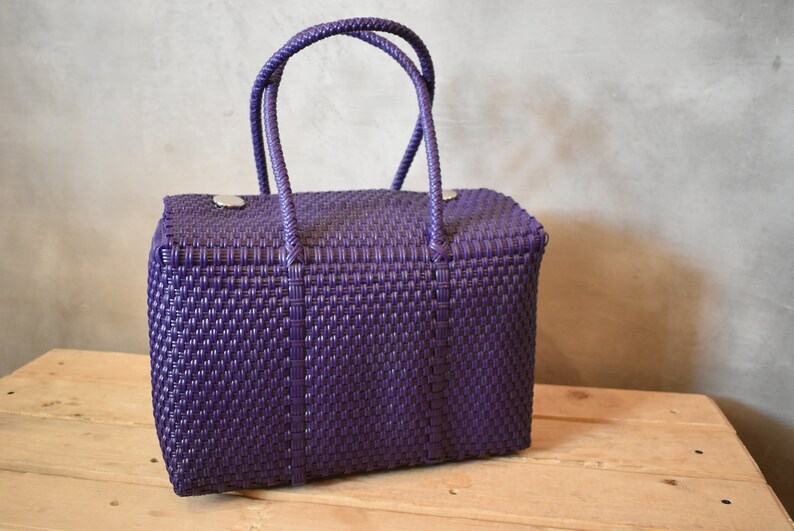 Please Wholesale too!! Handcrafted bags from Mexico hand-woven Handwoven bags made with plastic Check sending cost on description