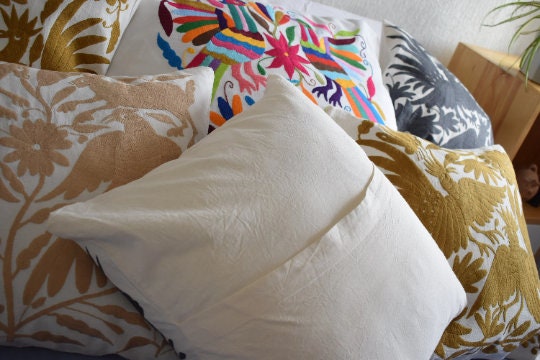 メキシコのハンドメイド伝統的なテナンゴ刺繍 クッションカバー il_fullxfull.4389650414_a9ll.jpg