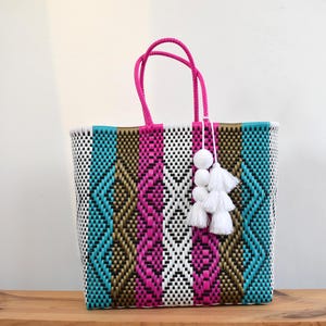 1 Big TOTE Bag. 39*36 cm Mexican handcrafted. Beach Tote. Market Tote bag for groceries. Wholesale. Combined shipping costs are available.