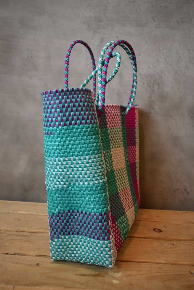 Wholesale TOO! Mexican Handycraft bag * Sending cost on description Medium bag woven handwoven with plastic