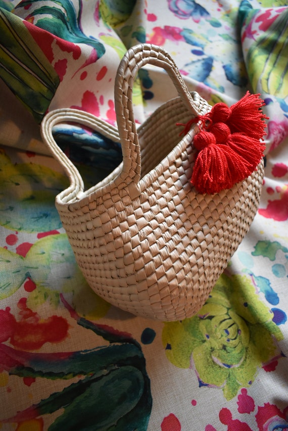 Buy 1 SMALL Bag Handwoven in Mexico With Palm With POMPON. Mexican Handycraft Bag. Wholesale TOO We Can Combine Shipping Online in India Etsy