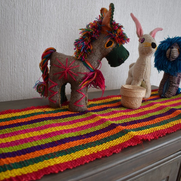 Handwoven table runner with Henequen. Handycraft from Mexico. Mexican table runner.Henequen.. Wholesale too.