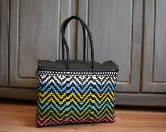 Artisanal bags from Mexico, 1 LARGE LUNCHBOX with pompon. For the beach or daily shopping, easy to wash. We drive Wholesale!!