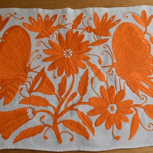 1 Embroidered Placemat. Tenango. Hand Embroidered. Otomi Crafts. Mexican Handicraft. Ready to Frame. Wholesale too. 45 x 35 cm