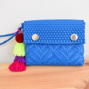 Wristlet Wallet. Handwoven bag. Mexican bag handwoven with plastic. wholesale TOO!! 10.5*8*1 inches. Pom Poms Included