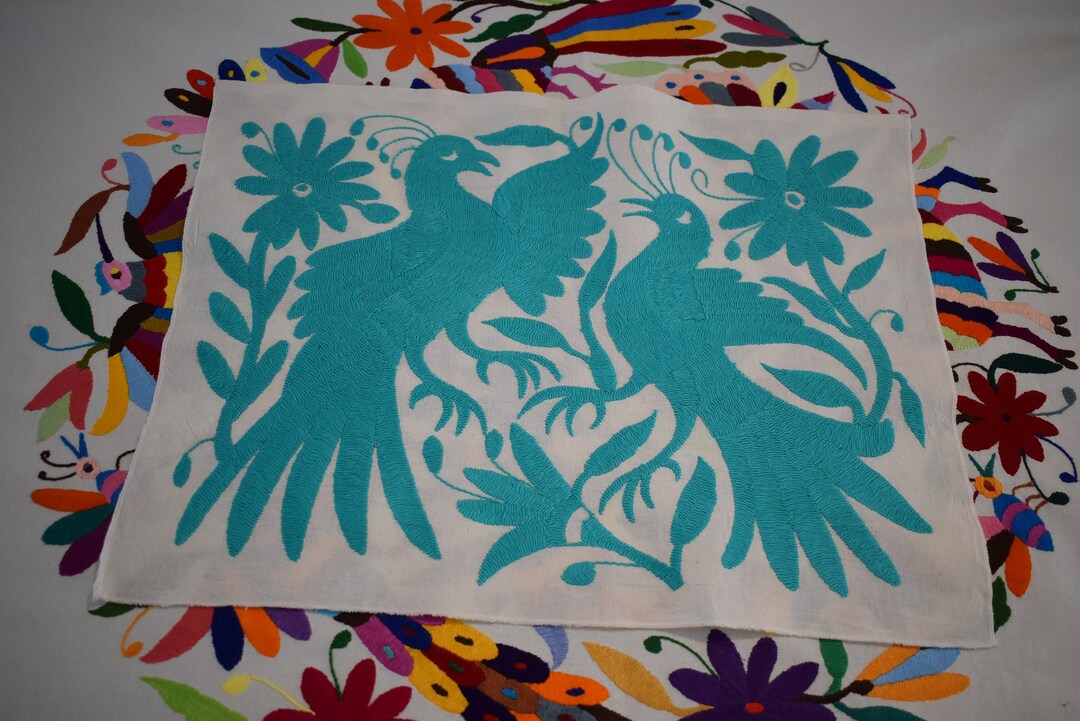 Individual Embroidered Folder. Individual Embroidered Tablecloth. I ...