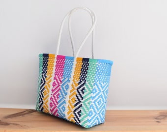 Medium bag, handwoven. Mexican handcraft bag. Handwoven with recycled plastic. wholesale TOO!