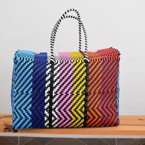 メキシコ製手織りXLランチバッグ 45×30cm。ビーチバッグ、食料品用マーケットトートバッグ。卸売。複数購入時の送料は別途お見積もりいたします。