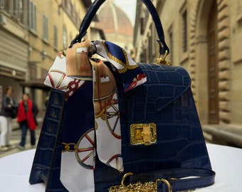 Italienische handgemachte Ledertaschen für Frau, elegante Ledertasche aus Florenz mit Schal
