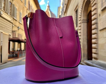 Italienische handgemachte Ledertaschen für Frau l l Elegante Ledertasche aus Florenz || Made in Italy, Beuteltasche