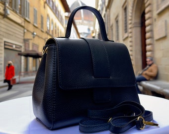 Italiaanse handgemaakte leren tassen voor dames l l Elegante leren tas uit Florence, zwarte leren tas