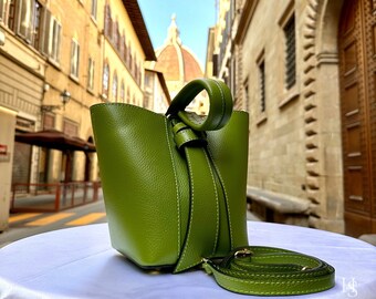 Italian Handmade Leather Bags For Woman l l Elegant Leather Tote From Florence, Bucket bag, Leather bag