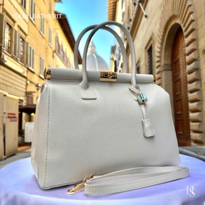 Italian Handmade Leather Bags For Women l l Elegant Leather Tote From Florence, Cream bag, Lock bag, Made in Italy