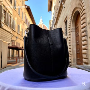 Italian Handmade Leather Bags For Woman l l Elegant Leather Tote From Florence || Made in Italy, black bucket bag