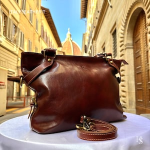 Italiaanse handgemaakte leren tassen voor dames l l elegante leren draagtas uit Florence, gemaakt in Italië