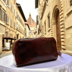 Italian Handmade Leather Toiletry Bag: Unisex Beauty Case, Made In Italy