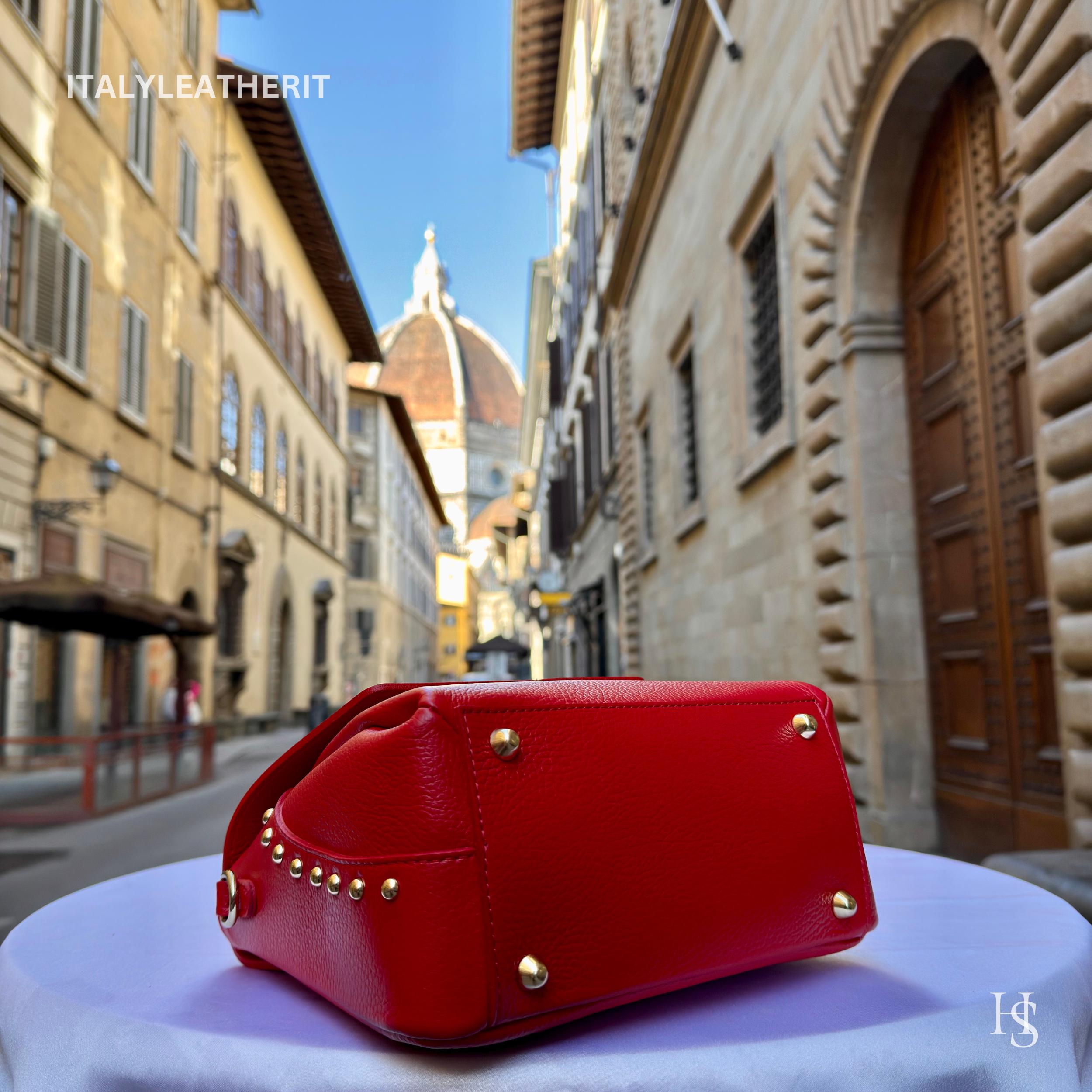 バッグ vintage made in italy leather bag Italian Leather Tote: Handmade Red Bag With Bee Clasp - Etsy