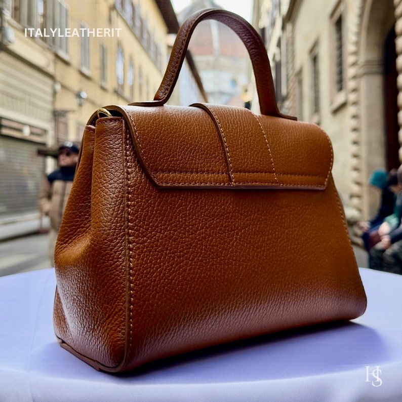 Handgjorda italienska läderväskor för kvinnor, elegant brun handväska, tillverkad i Italien bild 6