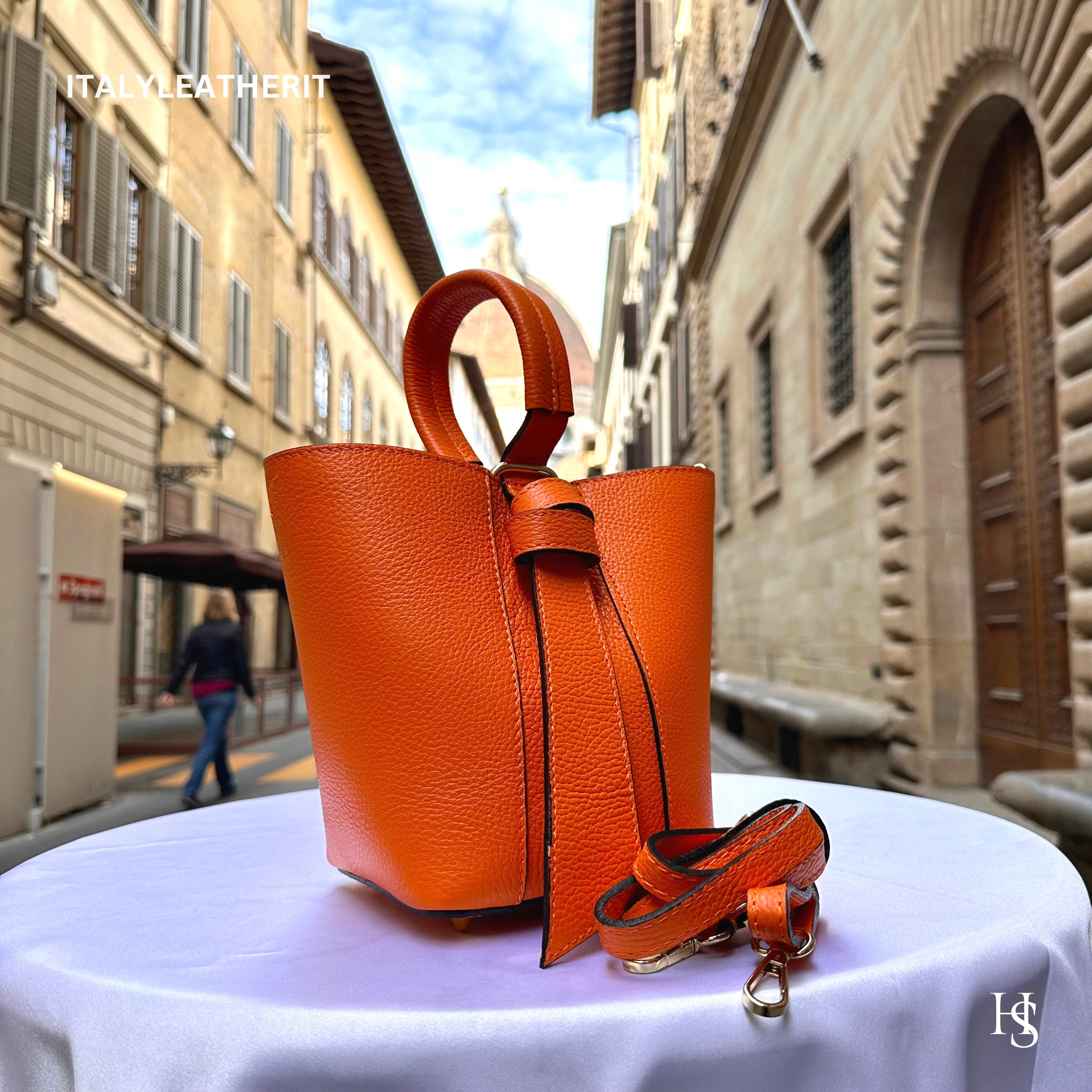 【極美品】Italian Emboss Leather Bag 定価71500円 Italian Handmade Leather Bags for Women From Florence | Orange