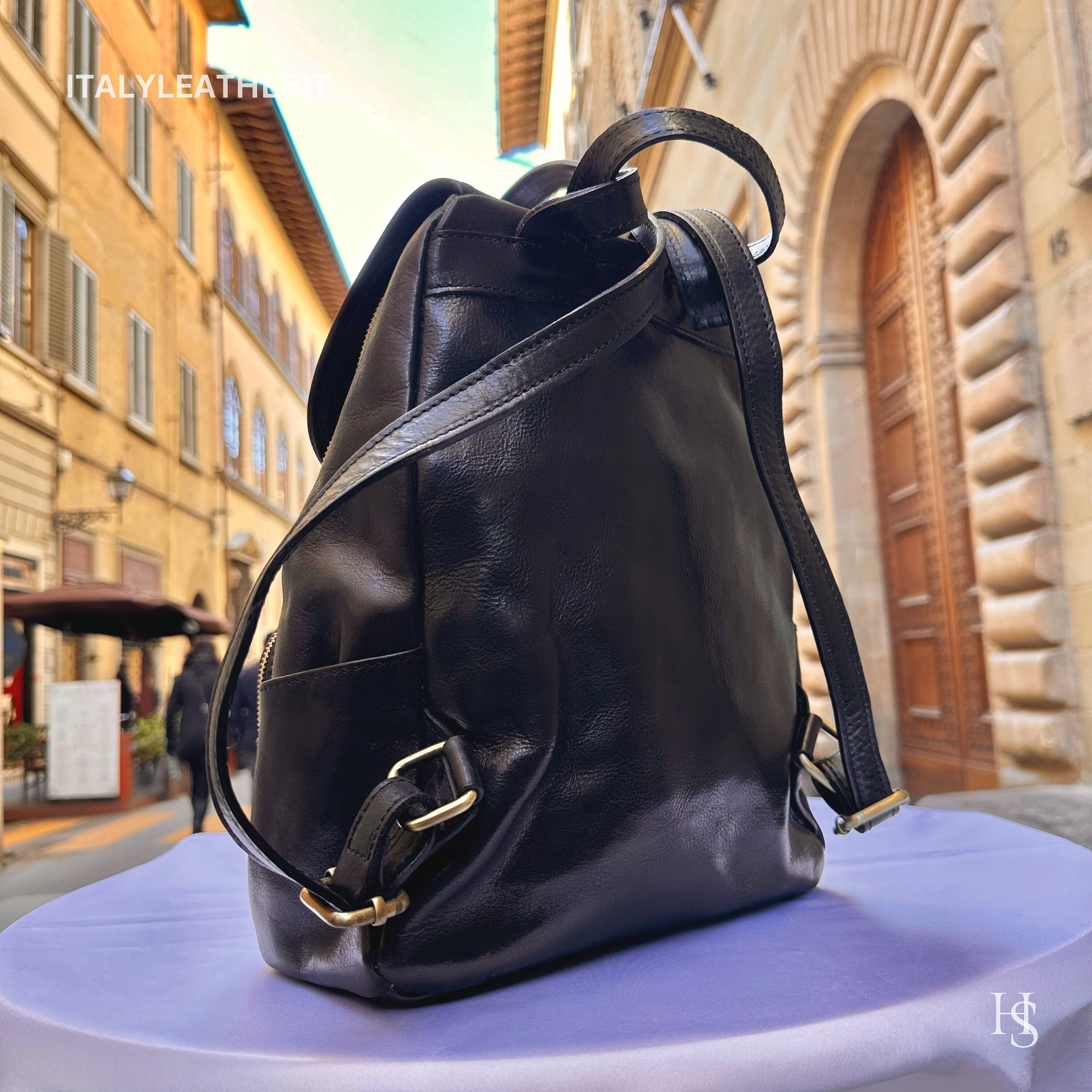 イタリア製ハンドメイドレザーバックパック（女性用）、イタリア製 