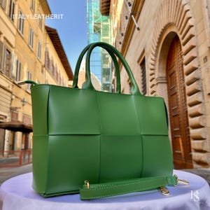 Handmade Italian Leather Tote Bag: Elegant Green Purse, Florence