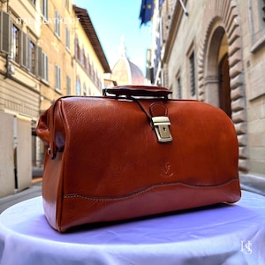 イタリア製ハンドメイドレザードクターバッグ | 医療用バッグ財布 | フィレンツェ製 | 医療従事者への最高の贈り物