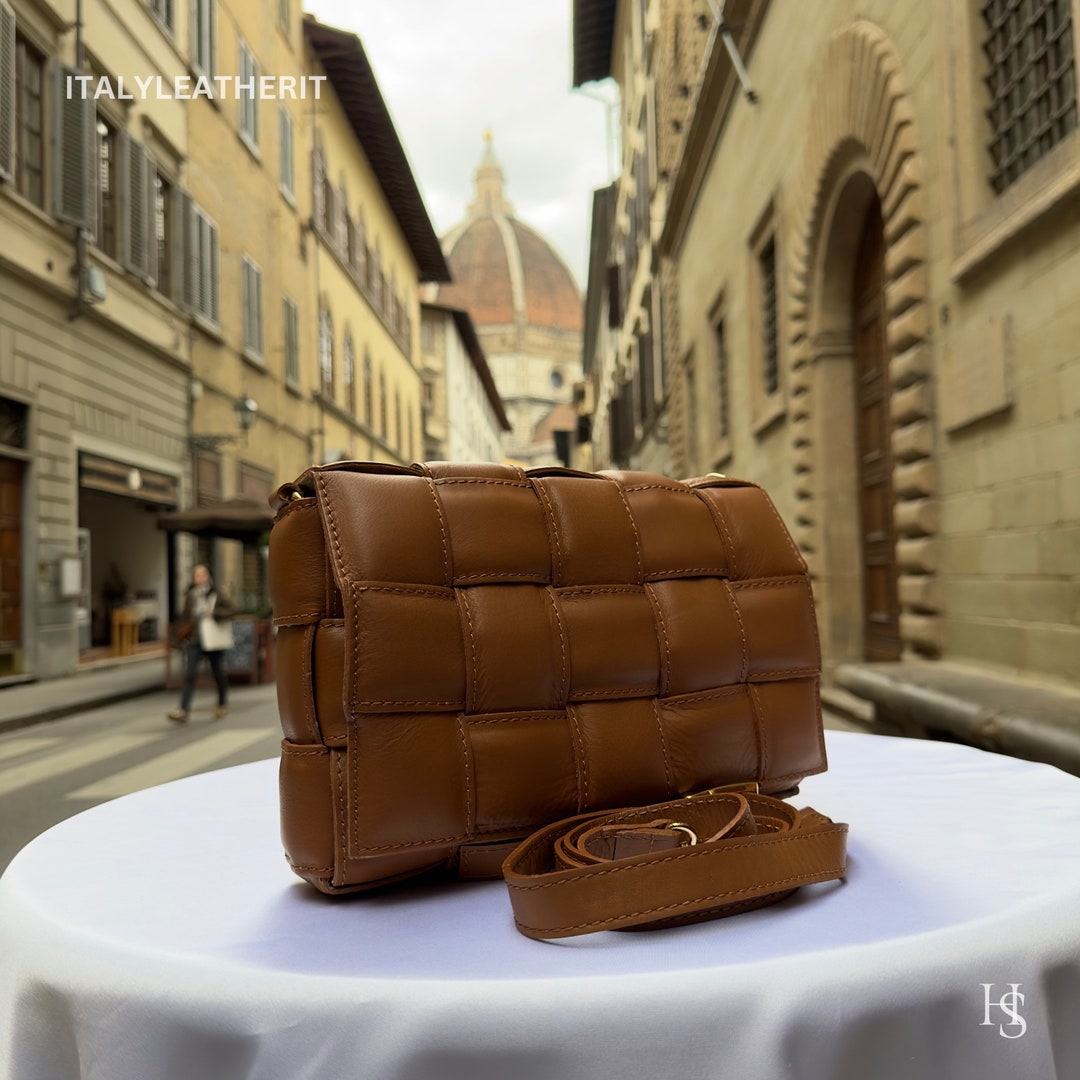 Borsa a tracolla in pelle fatta a mano in Italia: borsa tote intrecciata