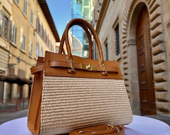 Bolsa de couro artesanal italiana, modelo Florença, cor marrom.