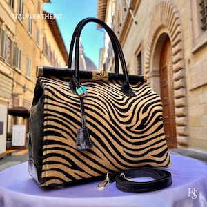 Borse in pelle italiane fatte a mano da donna l l ペッレ・ダ・フィレンツェのエレガントなボルサ、ボルサ・ネーラ、ボルサ・コン・キウスーラ、ヴェロ・クリネ・ディ・カヴァッロ