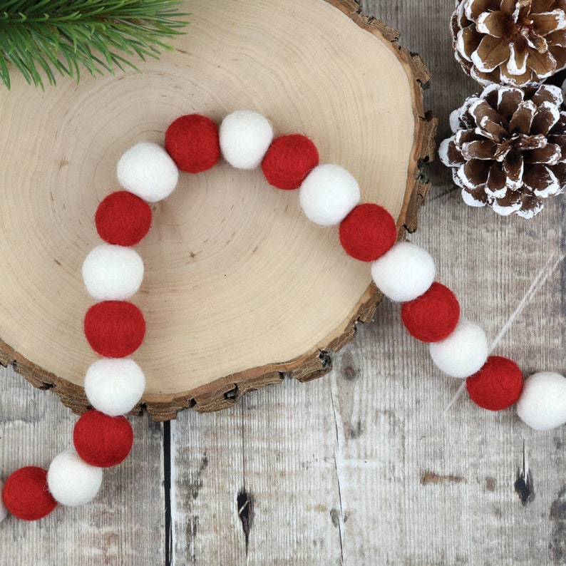 Red and White Felt Ball Garland Pom Pom Garland Felt Etsy