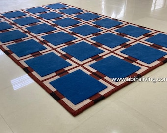 Hand Tufted Wool Rug, Cotton Backing.