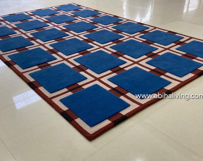Hand Tufted Wool Rug, Cotton Backing.