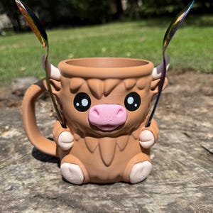 Ferdinand die Highland Kuh Geschenk Eis am Stiel Pint Halter - 3D Gedrucktes Cutie mit Löffel Schlitzen & Geheimer Snack Schublade!