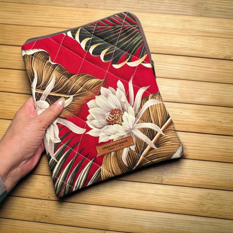 Handmade Hawaiian Quilted Book Sleeve, Tropical Padded Zipper Cover (9. ...