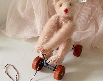 Ours polaire doux en mohair 10 po. Steiff - 1222/25 avec étiquettes - Canada