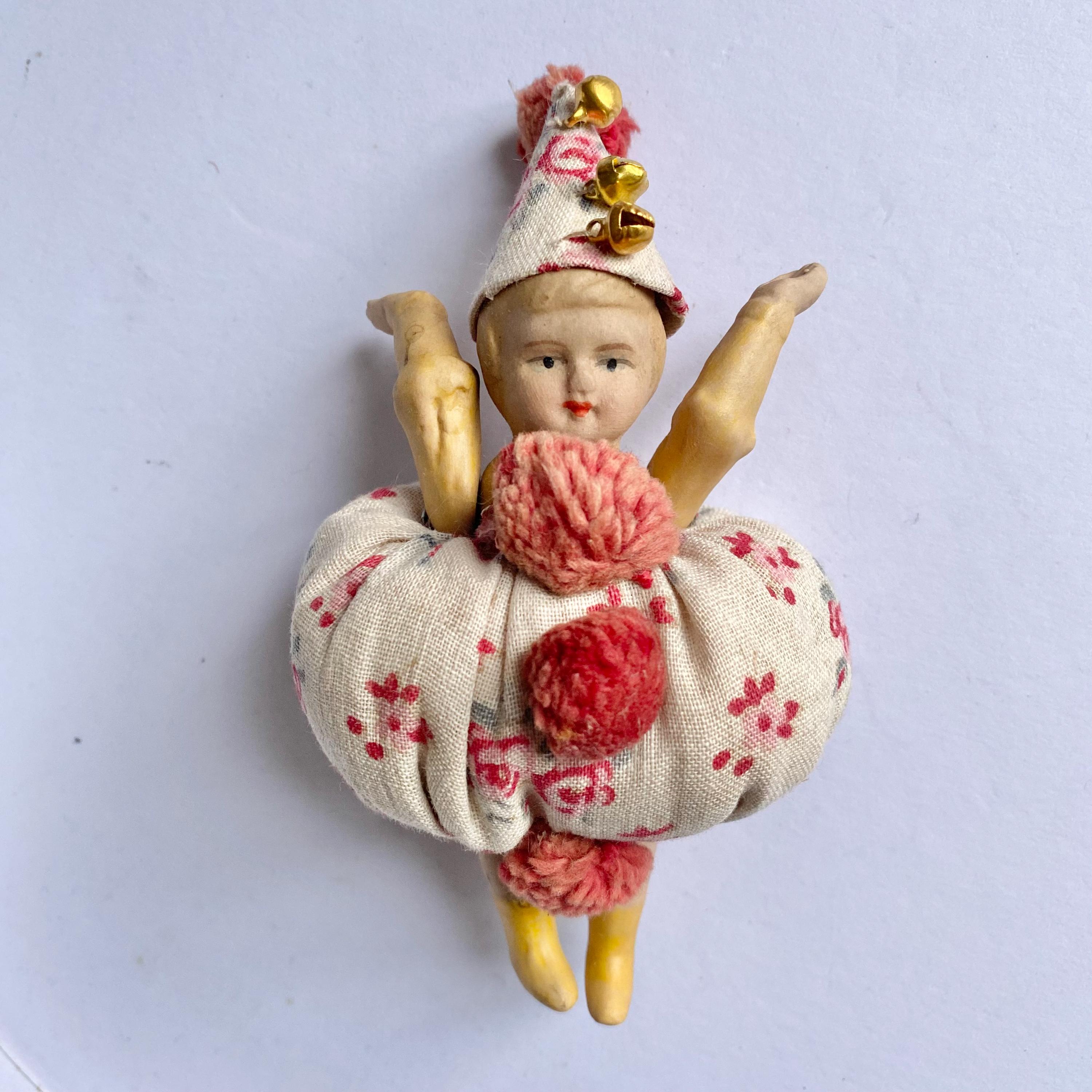Poupée en porcelaine des années 1900 - France