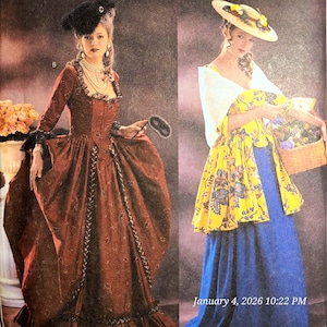 Puede incluir: Dos mujeres con trajes históricos. Una lleva un vestido rojo con detalles negros, un sombrero negro y una máscara. La otra lleva una sobrefalda amarilla con estampado floral, una falda azul y un sombrero de paja. La imagen tiene la fecha "4 de enero de 2026 22:22" en la esquina inferior derecha.