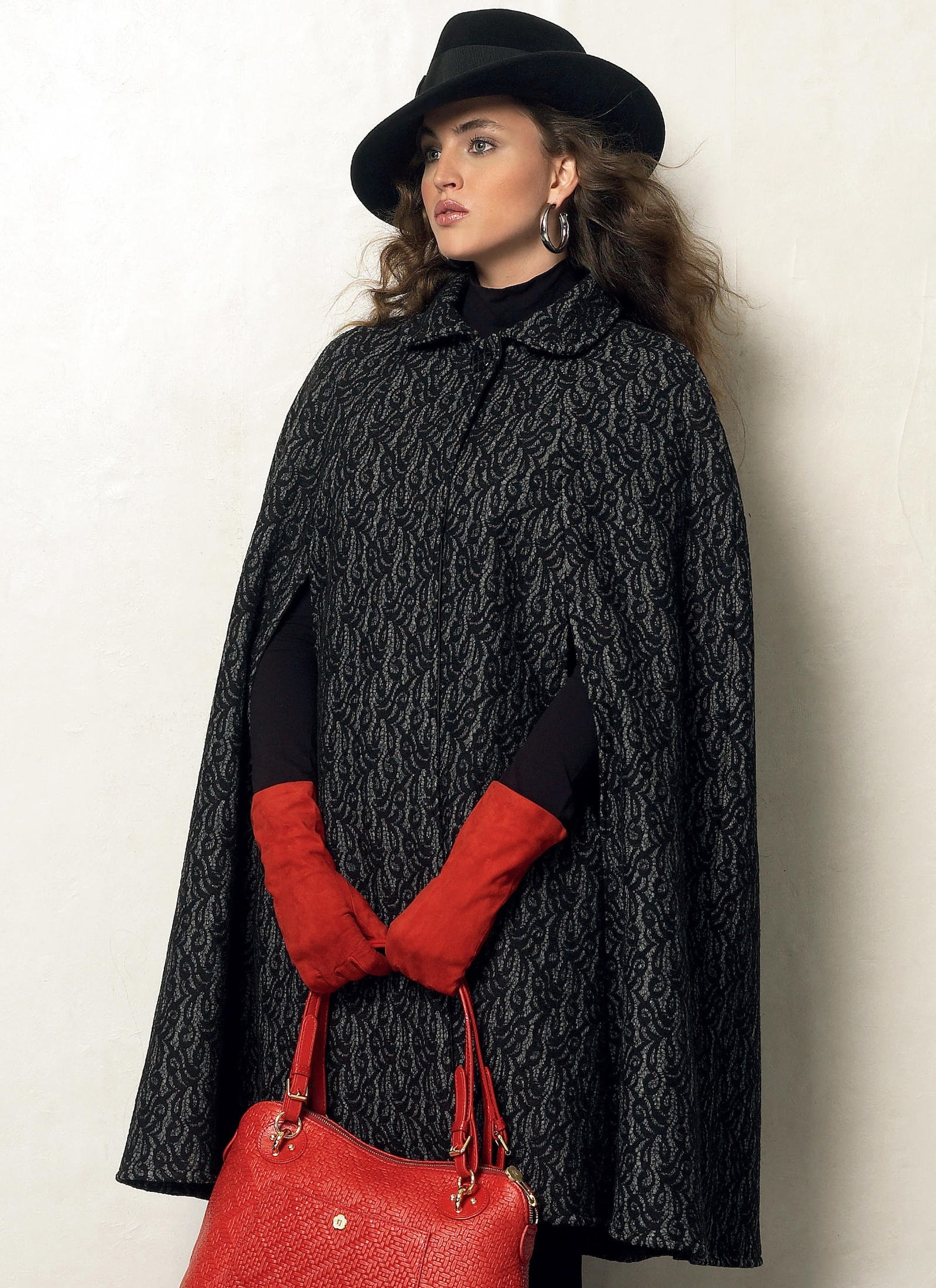V8959 Sewing Pattern Vogue 8959 Very Easy Round Collar Capes Sizes Xs ...