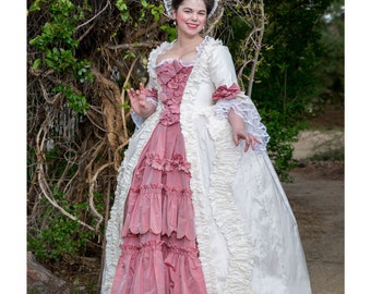 Esme＋Spectacular Historical Gown mqdefault.jpg