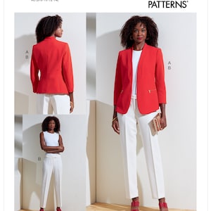 Pode incluir: Um blazer vermelho com uma blusa branca e calças brancas. O blazer tem gola e mangas compridas. As calças têm perna reta. A modelo está usando saltos vermelhos. O padrão é Vogue Patterns V1867, tamanho A5 (6-8-10-12-14).