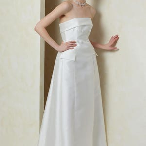 NEW Vogue Sewing Pattern Bridal Formal Dress PROM Sizes 4-12 or 14-22 Special Occasion