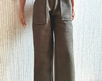Pantaloni uniformi per bambole fatti a mano, vestiti per bambole da 12 pollici (tasche vere) (ordine personalizzato)