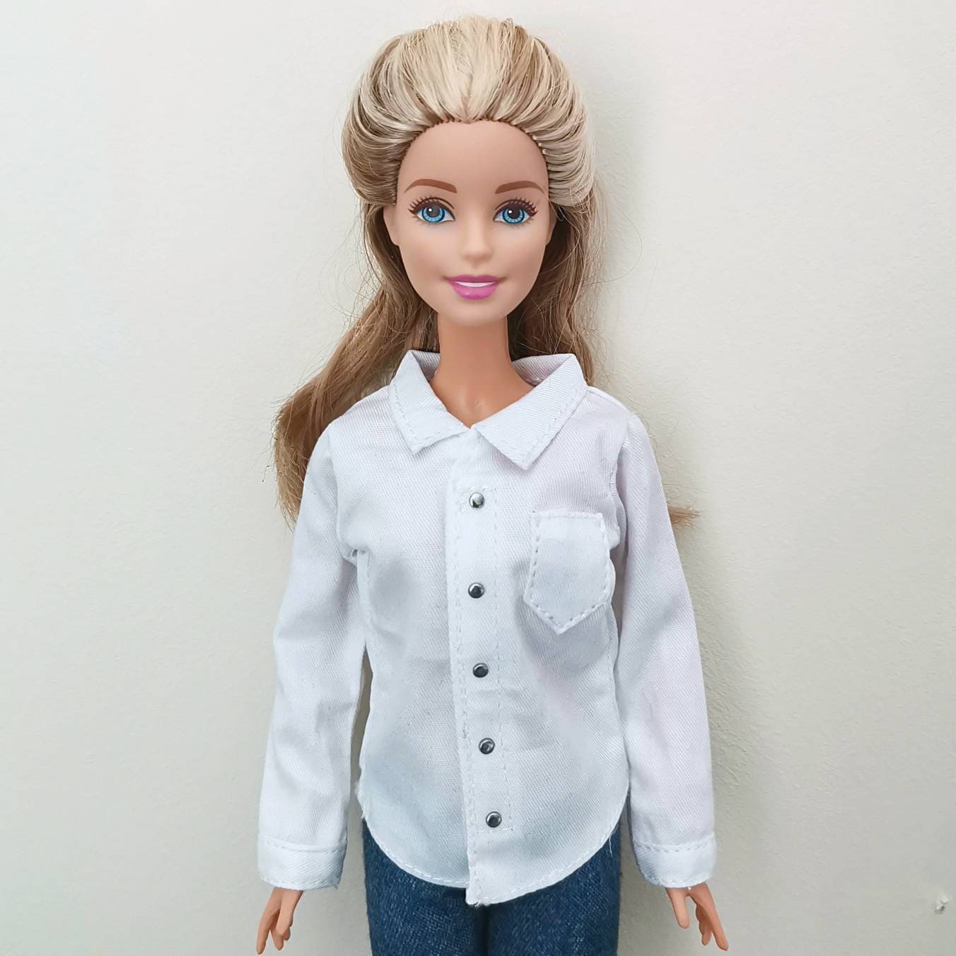 Barbie white store shirt