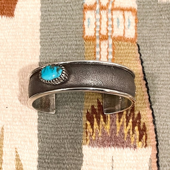 Rare Santo Domingo Vintage Native American Kewa Turquoise Sterling Silver Bracelet Rare Santo Domingo Vintage Native American Kewa Turquoise Sterling Silver Bracelet