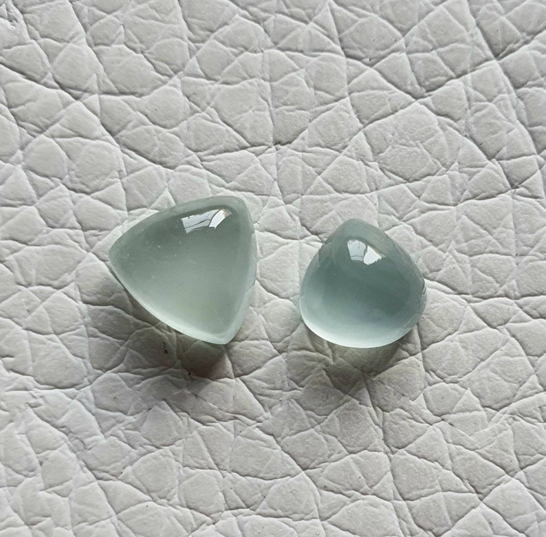 Greenish Blue Aquamarine loose gemstone. 2pcs Lot Aquamarine cabochon 10MM Trillion /& 9MM Heart