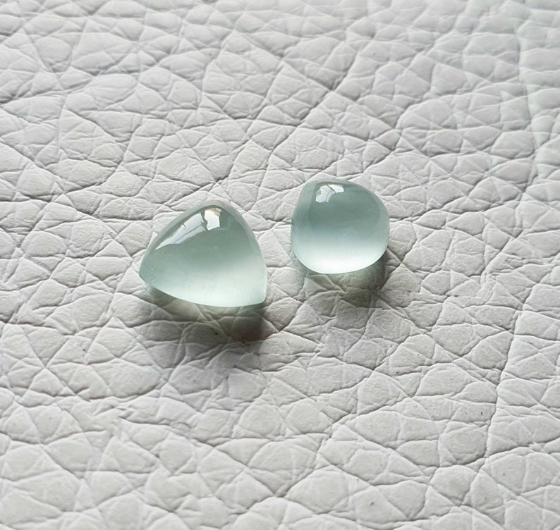 Greenish Blue Aquamarine loose gemstone. 2pcs Lot Aquamarine cabochon 10MM Trillion /& 9MM Heart