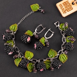 Blackberry bracelet with earrings ‒ Berry bracelet ‒ Dangle blackberry earrings ‒ Berry  jewelry ‒ Berry earrigs ‒ Polymer clay
