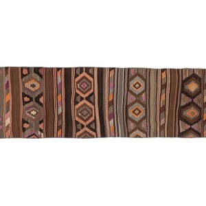 Brown Vintage Turkish Kilim Runner for Boho Hallway Decor – Flat Woven Wool Tribal Rug for Rustic and Eclectic Farmhouse Interiors